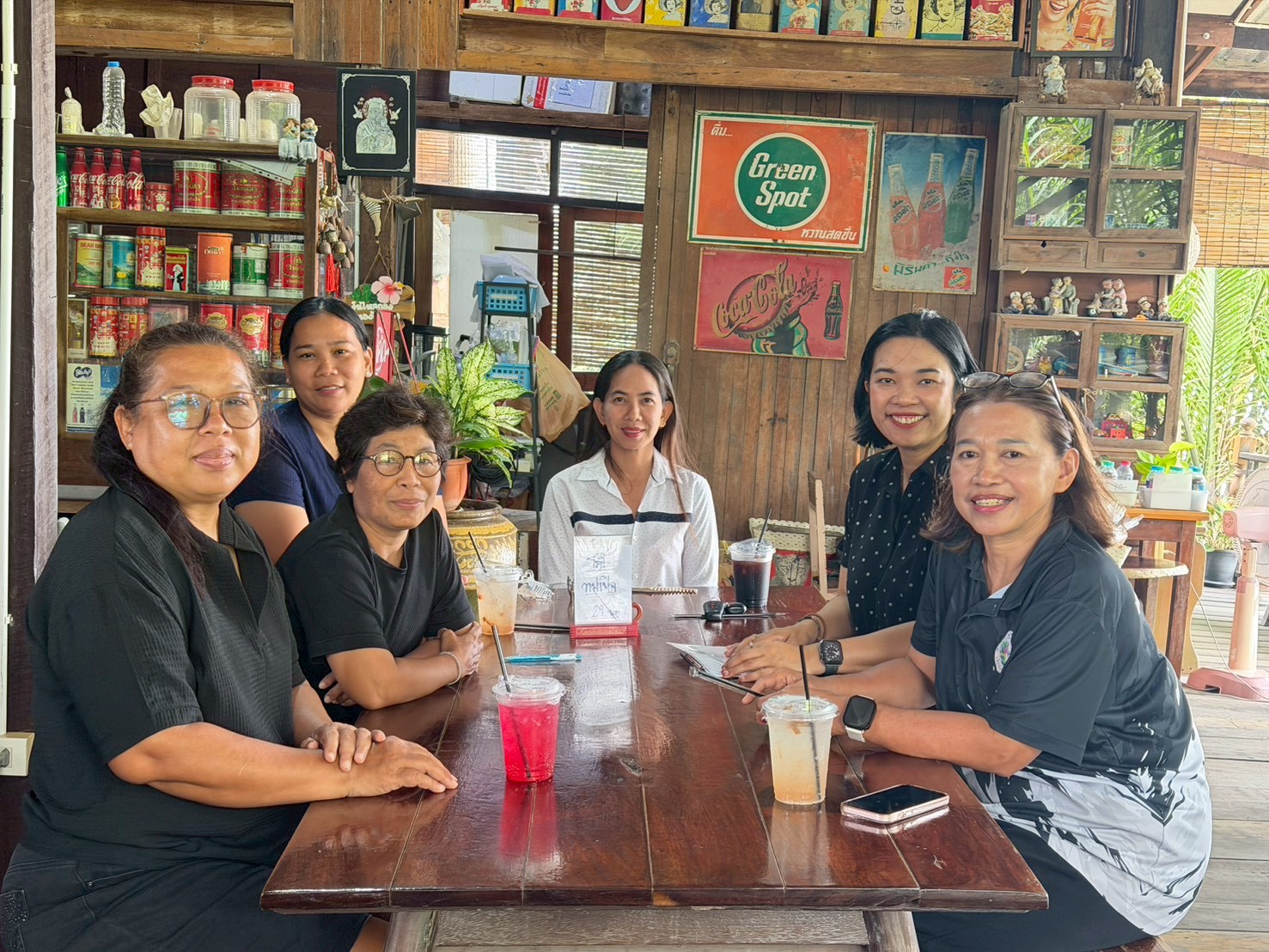  สพอ.เมืองฉะเชิงเทรา จัดประชุมคณะทำงานขับเคลื่อนกองทุนพัฒนาบทบาทสตรีตำบลบางตีนเป็ด ขับเคลื่อนงานกองทุนสู่ความเข้มแข็ง