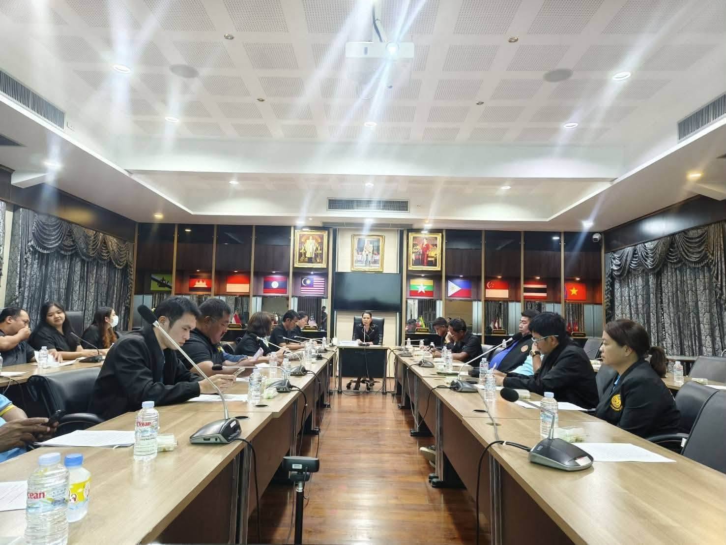 สพอ.เมืองฉะเชิงเทรา ร่วมประชุมคณะกรรมการเครือข่ายกองทุนแม่ของแผ่นดินจังหวัดฉะเชิงเทรา ครั้งที่ 1/2569 ขับเคลื่อนชุมชนเข้มแข็ง ห่างไกลยาเสพติด