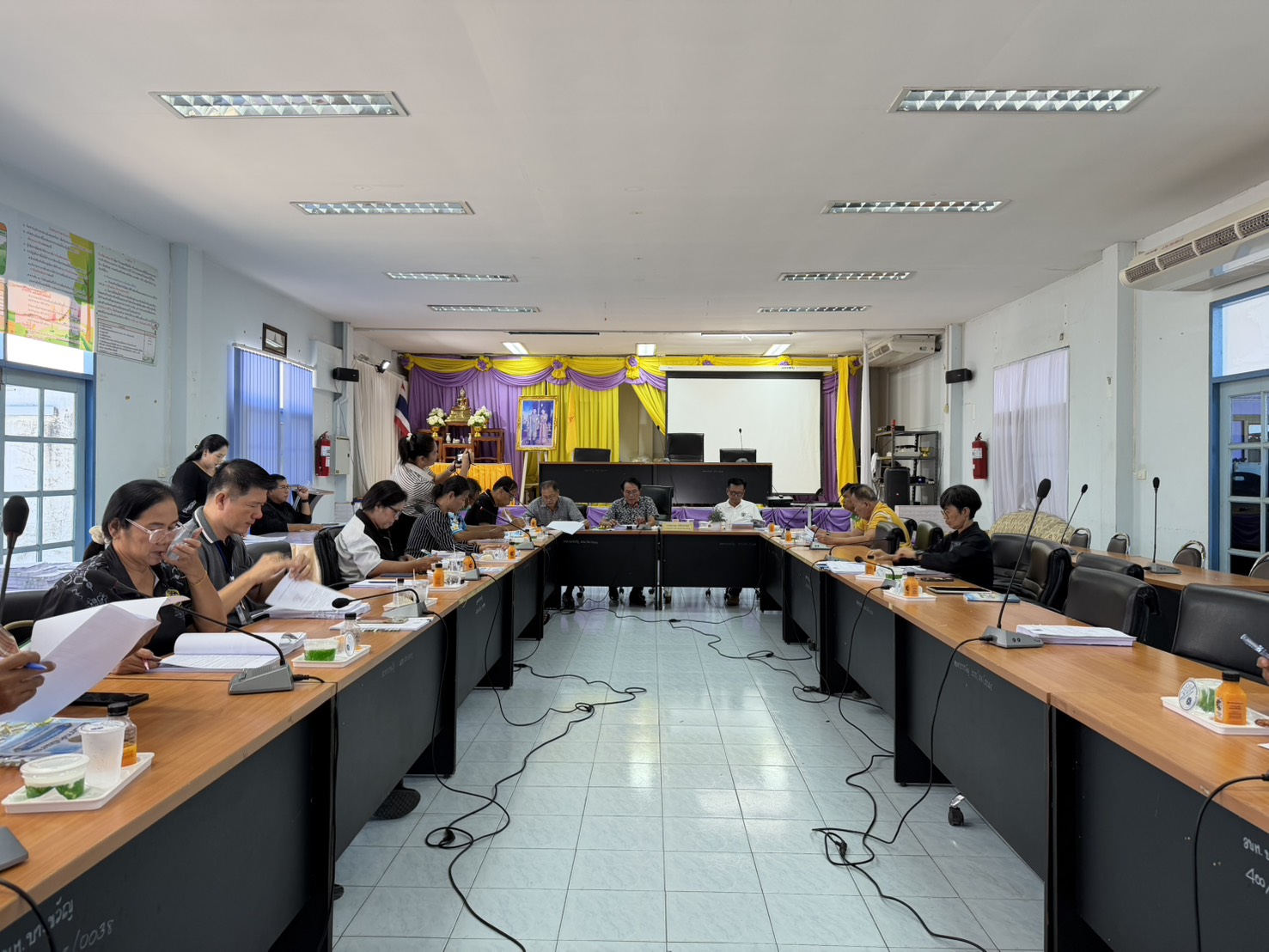  สพอ.เมืองฉะเชิงเทรา ร่วมประชุมคณะกรรมการสนับสนุนการจัดทำแผนพัฒนาท้องถิ่นและคณะกรรมการพัฒนาท้องถิ่น อบต.บางขวัญ พร้อมประชาสัมพันธ์ภารกิจงานพัฒนาชุมชน