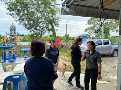 สพอ.เมืองฉะเชิงเทรา ลงพื้นที่ติดตามการดำเนินงานกองทุนพัฒนาบทบาทสตรี ตำบลโสธร